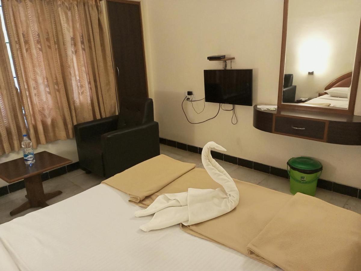 Senthil Residency Otel Dindigul Dış mekan fotoğraf