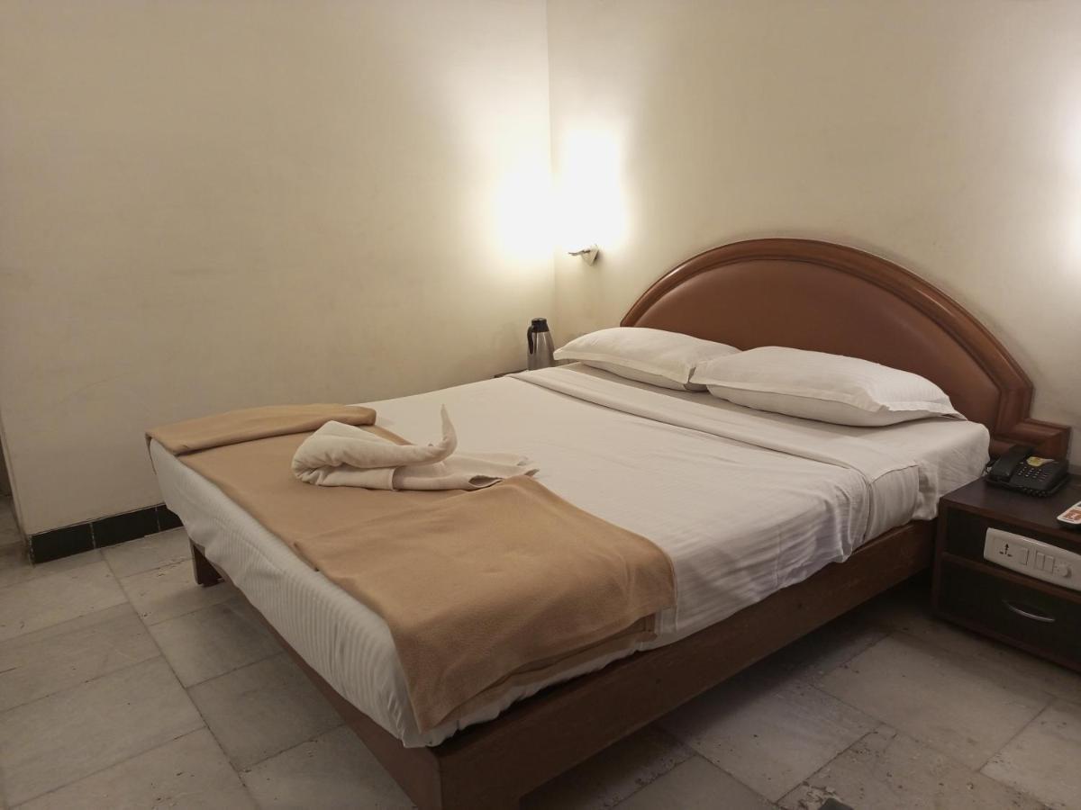Senthil Residency Otel Dindigul Dış mekan fotoğraf